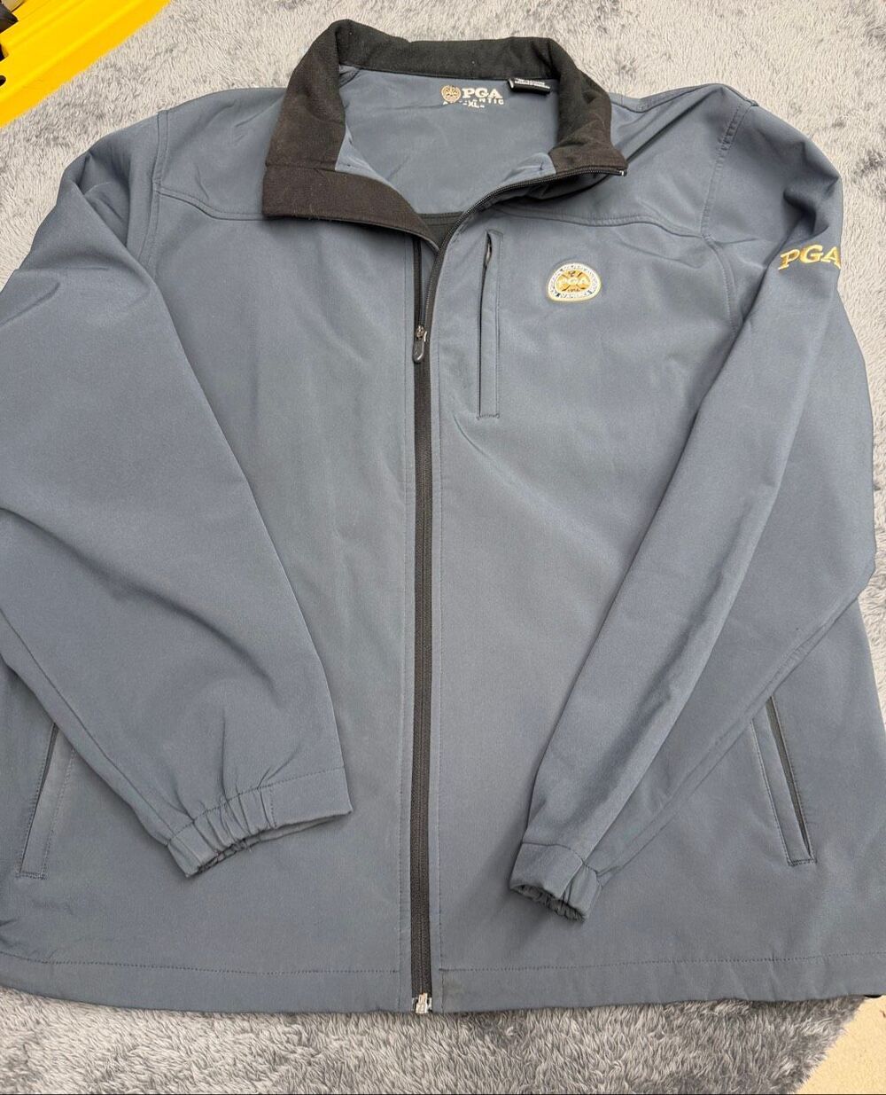 PGA Authentic Men's Grey Full-Zip Jacket Size XL!